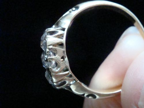 VICTORIAN 18CT YELLOW GOLD LARGE OLD MINE CUT DIAMOND 175CT CLUSTER RING - ADDITIONAL PHOTO 5
