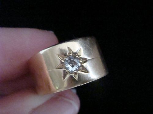 victorian 18ct wide yellow gold band old cut diamond 020ct gypsy star band - CATEGORY: ANTIQUE JEWELLERY - DATED VICTORIAN