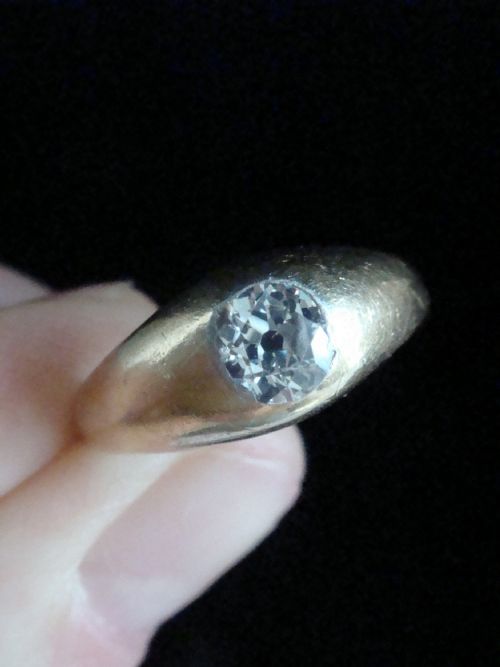 VICTORIAN 18CT YELLOW GOLD BAND OLD CUT DIAMOND SINGLE STONE 050CT GYPSY BAND - ADDITIONAL PHOTO 1