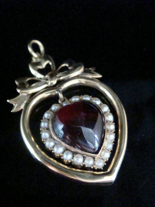EDWARDIAN 15CT HIGH CARAT GARNET SEED PEARL HEART BOW PENDANT 56G - ADDITIONAL PHOTO 2