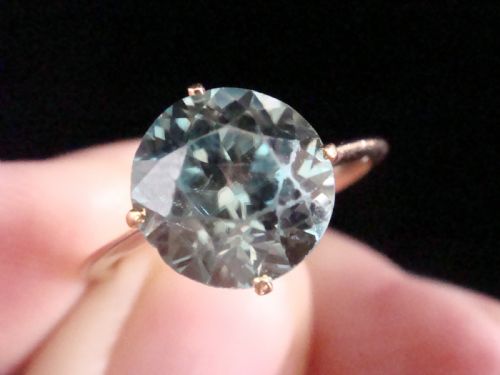 EDWARDIAN 9CT YELLOW ROSE GOLD NATURAL BLUE ZIRCON SOLITAIRE 250CT RING - ADDITIONAL PHOTO 1