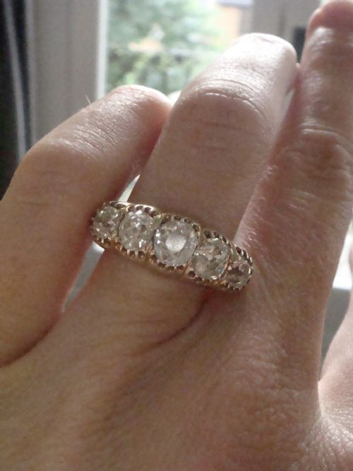 EARLY VICTORIAN 18CT YELLOW GOLD OLD CUT DIAMOND 260280CT 5 STONE RING - ADDITIONAL PHOTO 3