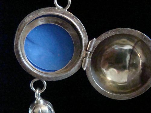VERY LARGE EDWARDIAN VINTAGE 9CT YELLOW GOLD ORB LOCKET PENDANT - ADDITIONAL PHOTO 4