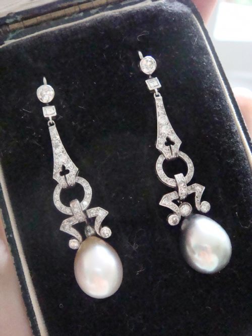 ART DECO PLATINUM NIGHT AND DAY BAROQUE PEARL NATURAL DIAMOND DROP EARRINGS - ADDITIONAL PHOTO 3