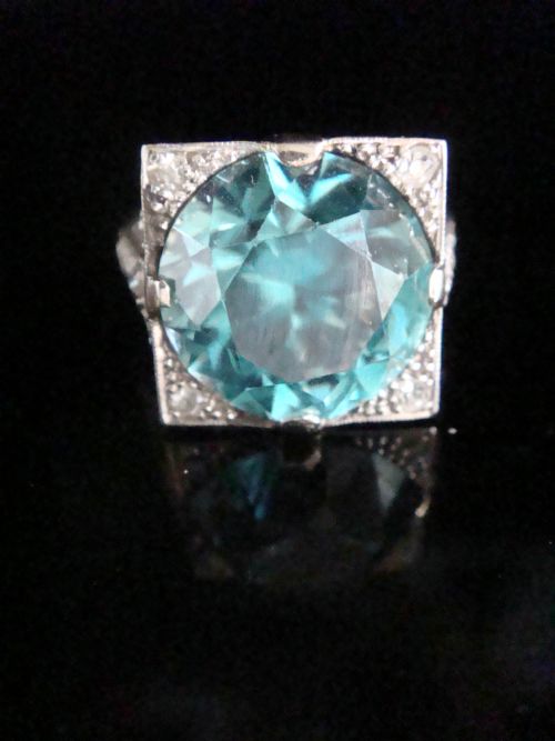 art deco platinum substantial natural blue zircon 9ct diamond 085ct ring - CATEGORY: ANTIQUE JEWELLERY - DATED 1920