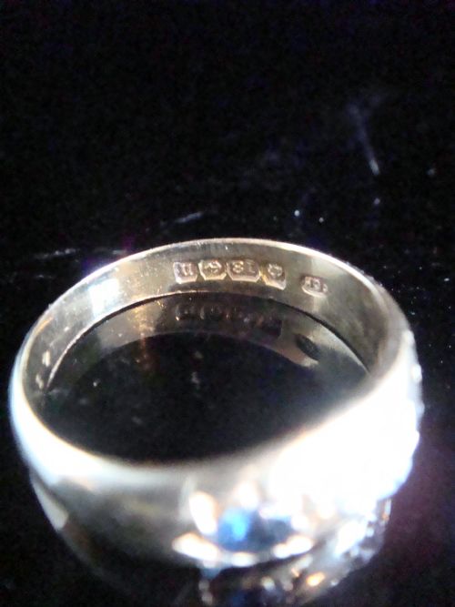 VICTORIAN 18CT YELLOW GOLD SAPPHIRE DIAMOND STAR OLD CUT DIAMOND GYPSY BAND - ADDITIONAL PHOTO 2