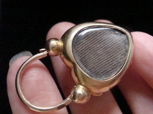 VICTORIAN HIGH CARAT 15CT LARGE CABOCHON GARNET HEART PADLOCK LOCKET 94G - ADDITIONAL PHOTO 3