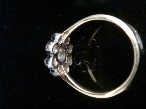 VICTORIAN 18CT YELLOW GOLD LARGE OLD MINE CUT DIAMOND 090CT CLUSTER RING - ADDITIONAL PHOTO 2