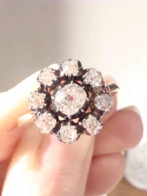 VICTORIAN 18CT YELLOW GOLD LARGE OLD MINE CUT DIAMOND 090CT CLUSTER RING - ADDITIONAL PHOTO 7
