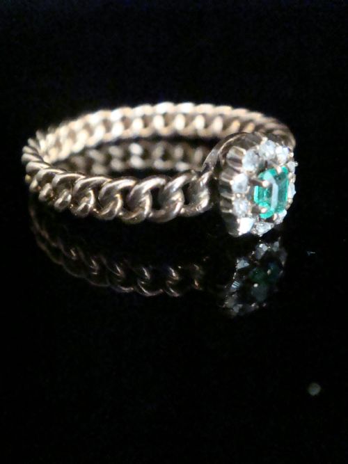VICTORIAN 18CT YELLOW GOLD OLD ROSE MINE CUT DIAMOND AND EMERALD CLUSTER RING - ADDITIONAL PHOTO 1