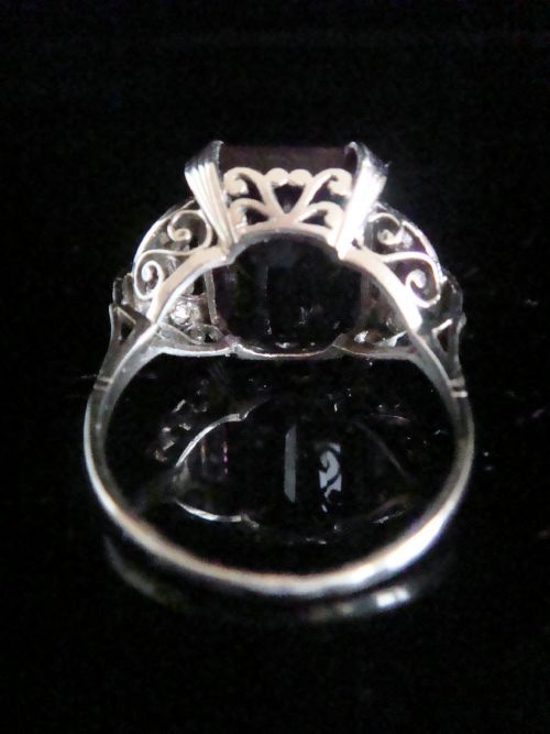 ART DECO 1920S 18CT LARGE AMETHYST AND DIAMOND COCKTAIL RING - ADDITIONAL PHOTO 2