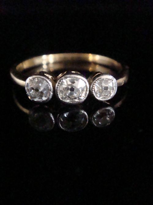 edwardian 18ct yellow gold platinum old cut diamond 3 stone ring approx 060ct - CATEGORY: ANTIQUE JEWELLERY - DATED EDWARDIAN