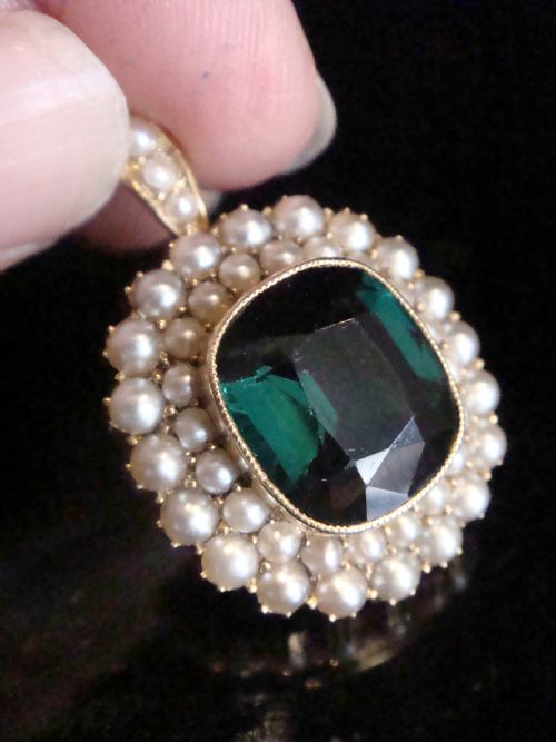 victorian 15ct natural cushion cut green tourmaline 6ct seed pearl pendant 63g - CATEGORY: ANTIQUE JEWELLERY - DATED EDWARDIAN
