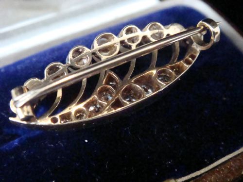 EDWARDIAN 18CT PLATINUM NATURAL PEARL DIAMOND BROOCH IN ORIGINAL FITTED BOX - ADDITIONAL PHOTO 2