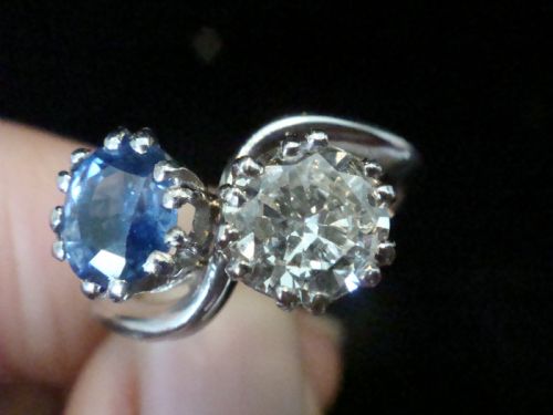 EDWARDIAN 18CT WG SAPPHIRE OLD TRANSITIONAL CUT DIAMOND 085CT TOI ET MOI RING - ADDITIONAL PHOTO 4