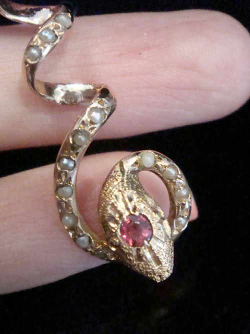 EDWARDIAN 9CT NATURAL RUBY AND PEARL SNAKE PENDANT - ADDITIONAL PHOTO 3