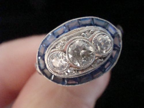 ART DECO 1920S 18CT WHITE GOLD SAPPHIRE AND DIAMOND RING - ADDITIONAL PHOTO 2