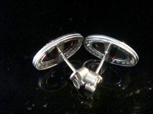 EDWARDIAN 18CT GARNET AND ROSE CUT DIAMOND CLUSTER STUDS - ADDITIONAL PHOTO 3