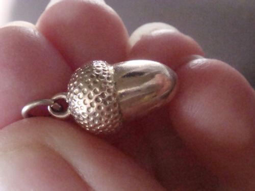 EDWARDIAN 9CT ACORN PENDANT - ADDITIONAL PHOTO 2