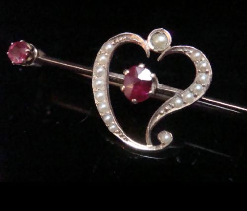 EDWARDIAN 9CT RUBY AND PEARL HEART BROOCH