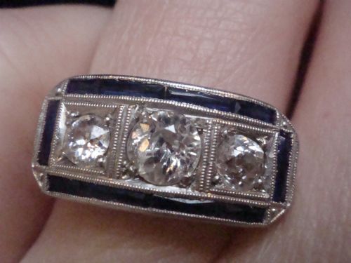 ART DECO 1920S PLATINUM SAPPHIRE AND DIAMOND RING - ADDITIONAL PHOTO 4