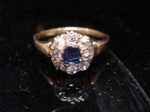Stunning Quality Edwardian  18ct Sapphire Old Cut Diamond Cluster Ring