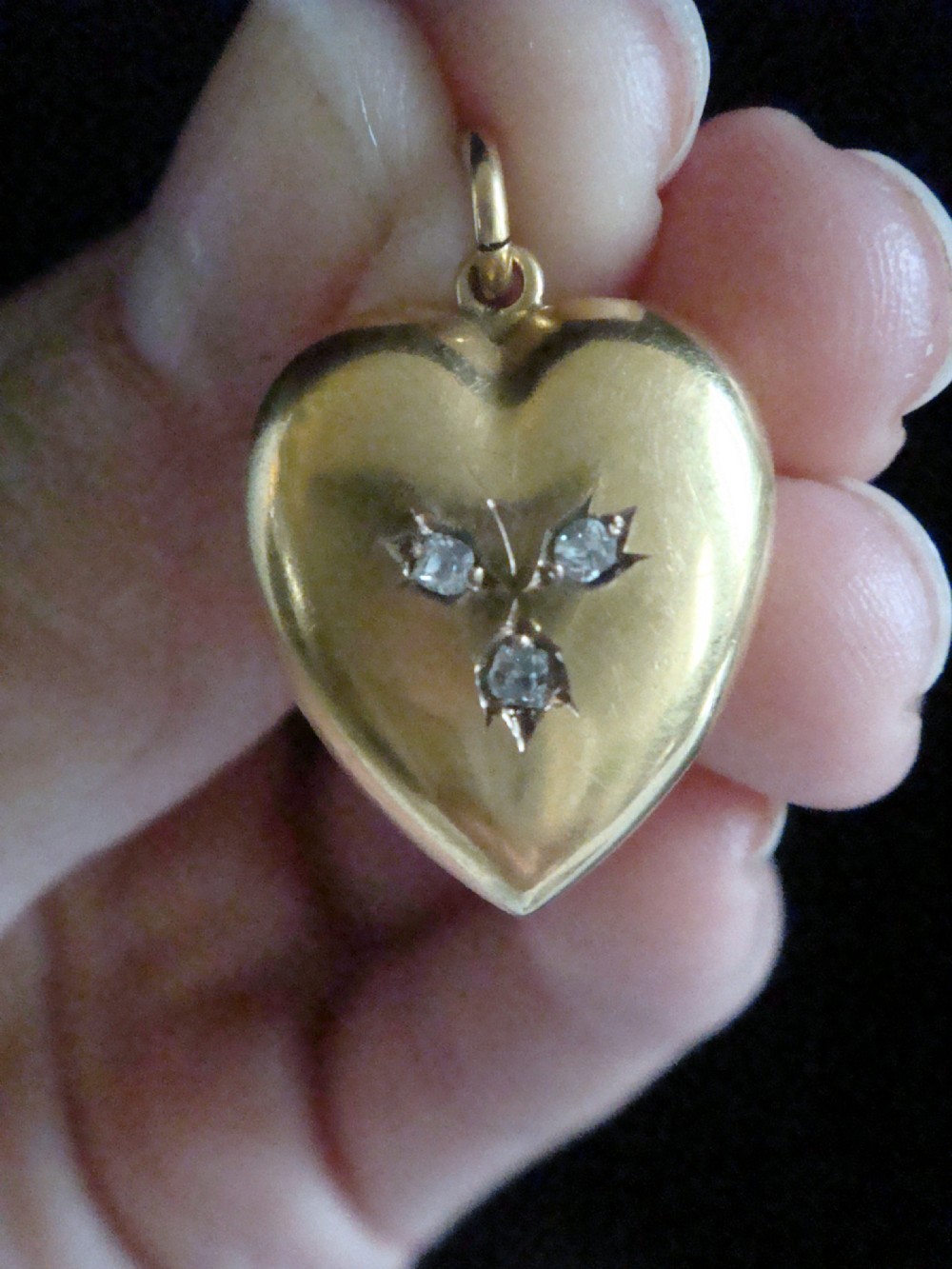 Victorian 15ct old cut diamond puff heart pendant