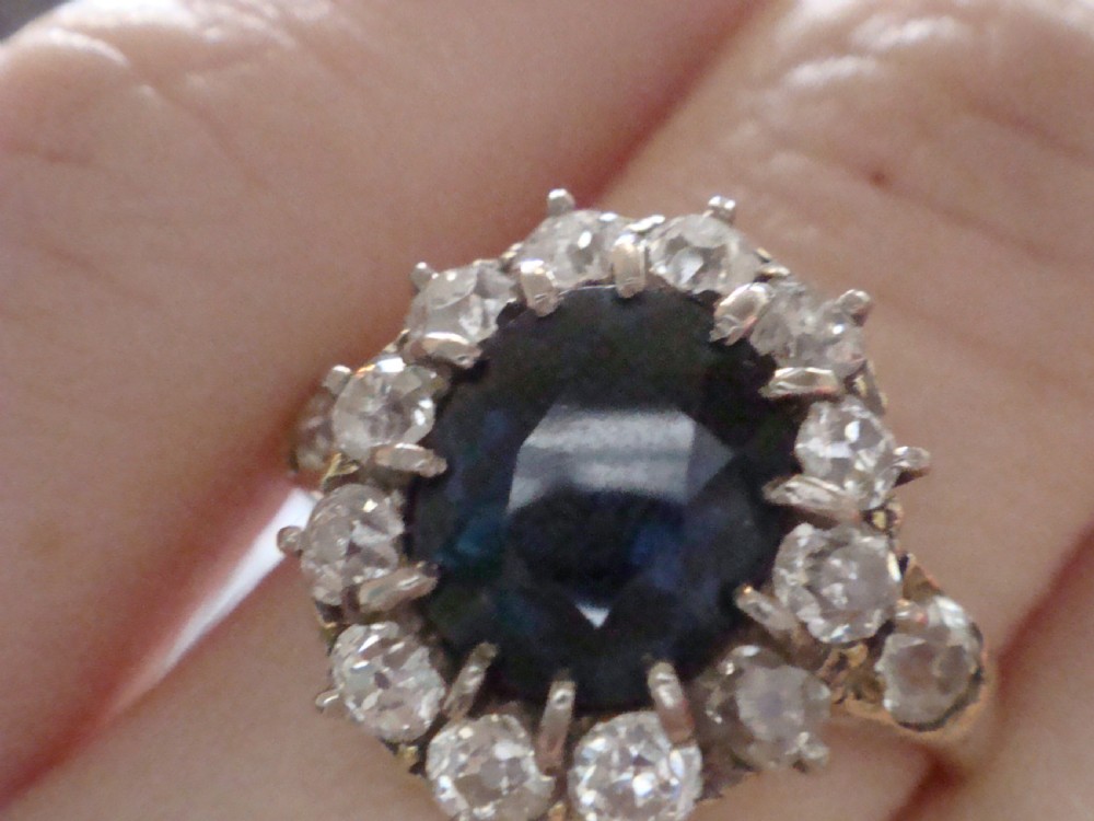 Edwardian 18ct yellow gold natural sapphire 2.00ct and diamond 0.90ct cluster View II
