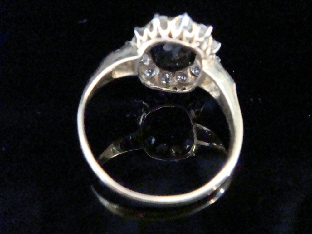 Edwardian 18ct yellow gold natural sapphire 2.00ct and diamond 0.90ct cluster View V