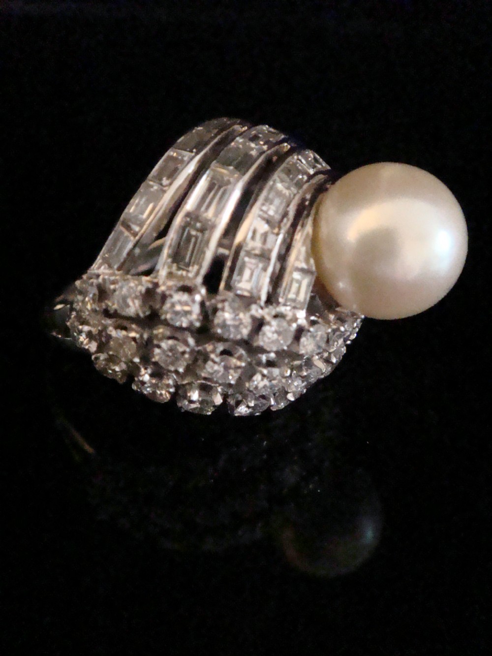 RETRO 1960S 14CT NATURAL CULTURED PEARL AND DIAMOND 3.00CT DESIGNER RING 11G View III