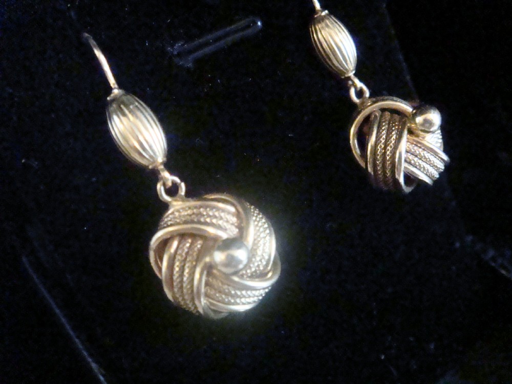 VICTORIAN 9CT YELLOW GOLD LOVELY KNOT EARRINGS PRISTINE CONDITION View II