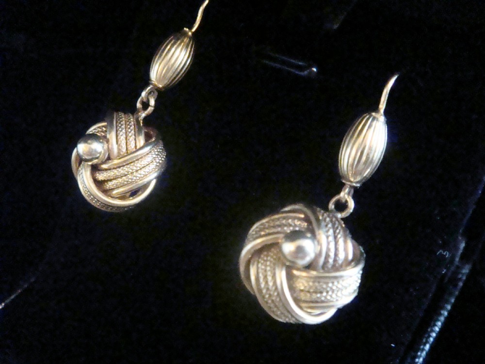 VICTORIAN 9CT YELLOW GOLD LOVELY KNOT EARRINGS PRISTINE CONDITION View III