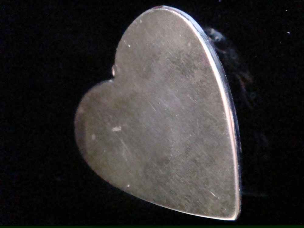 ORIGINAL VERY LARGE VICTORIAN 9CT YELLOW GOLD PIQUE INLAID HEART PENDANT View III