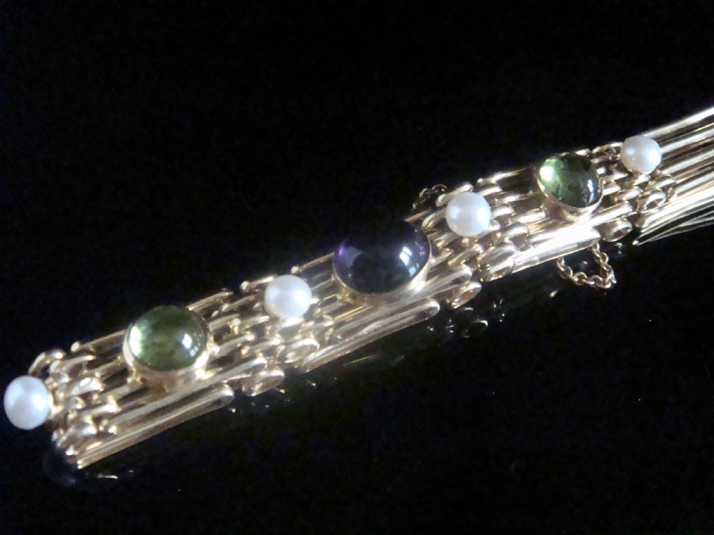 EDWARDIAN 9CT SUFFRAGETTE CABOCHON AMETHYST PERIDOT PEARL GATE BRACELET 17.1G