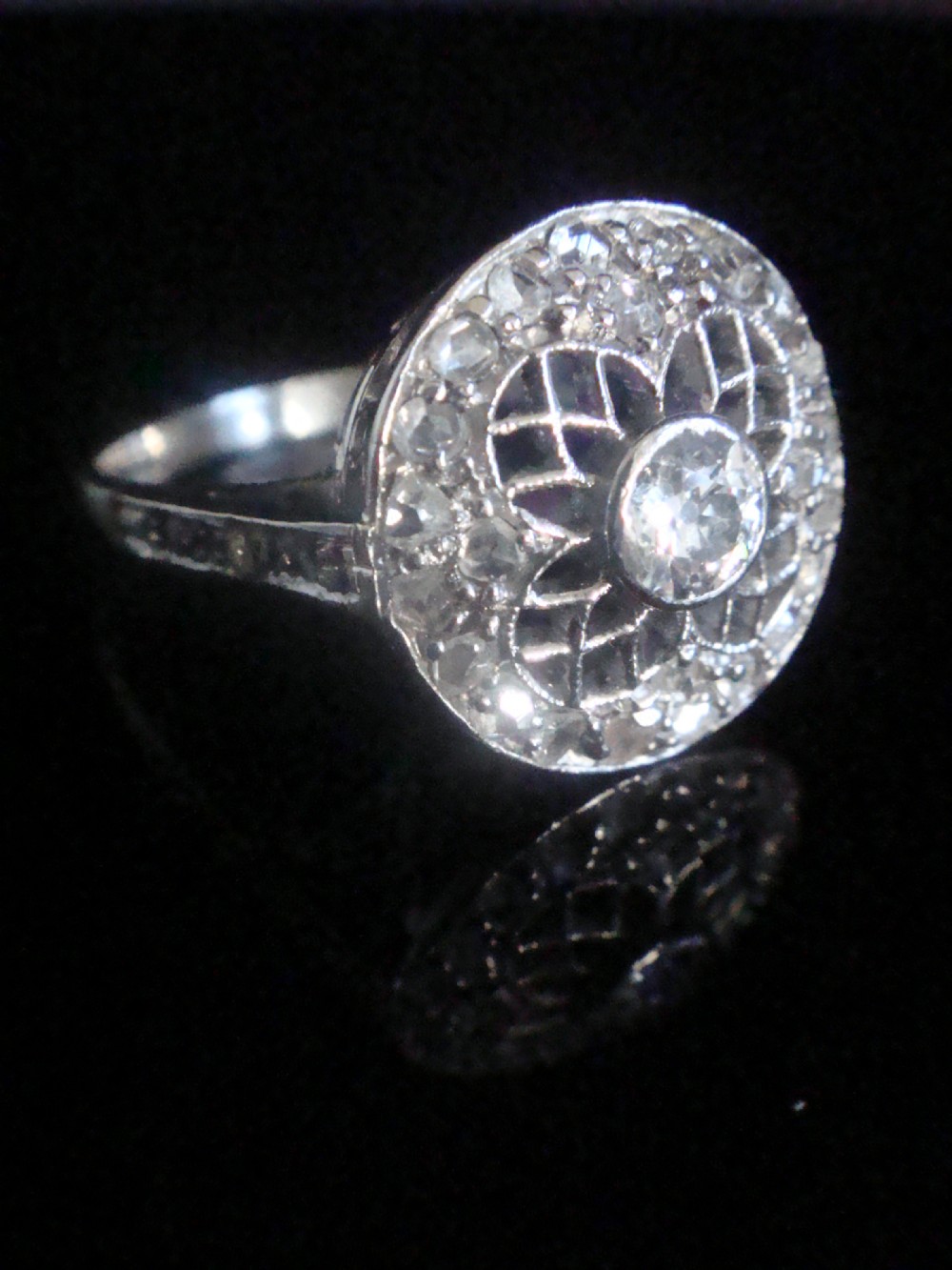 EDWARDIAN PLATINUM 18CT WHITE GOLD UNUSUAL OLD CUT DIAMOND CLUSTER RING View II