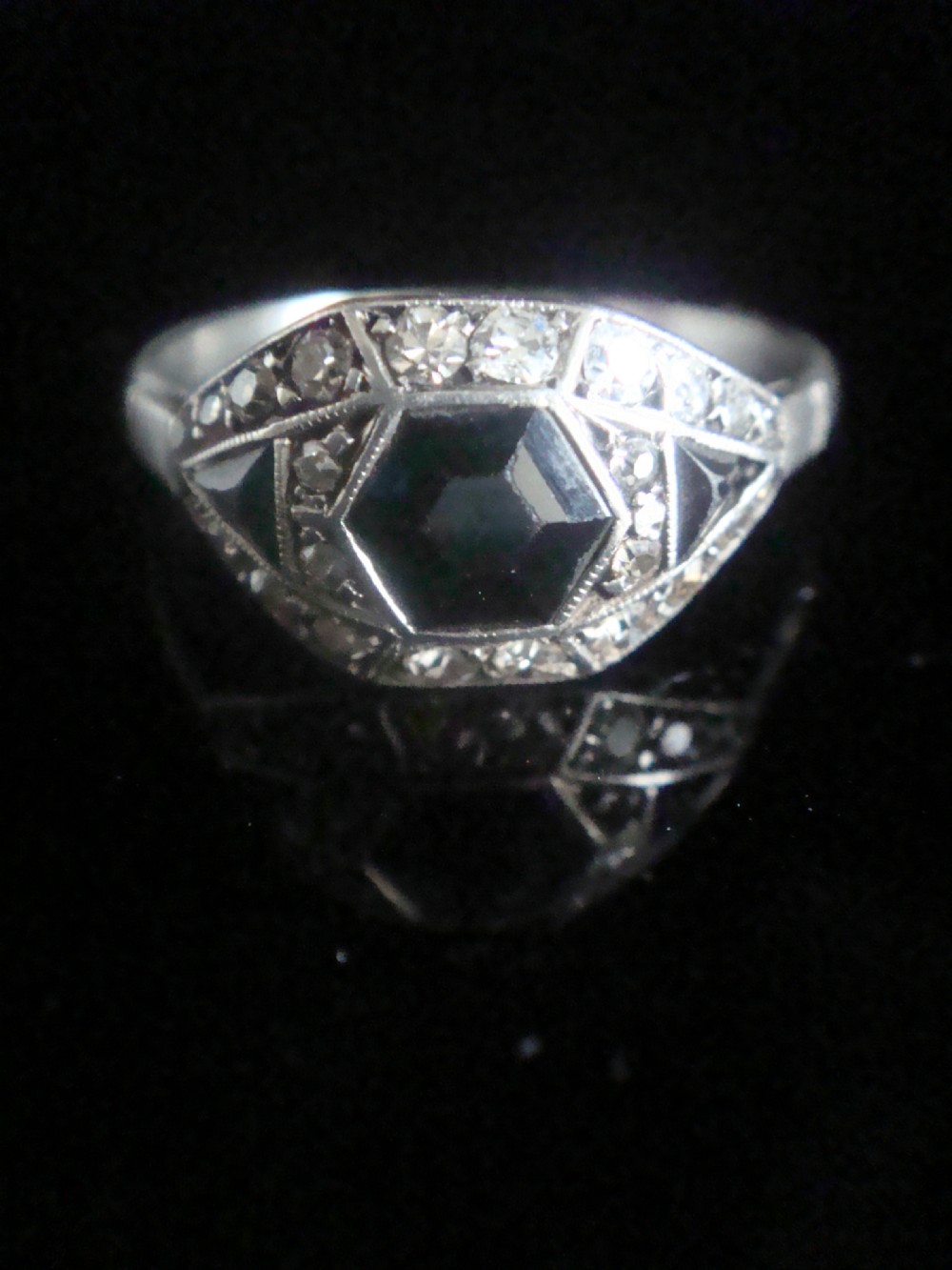 Art deco Platinum fancy cut natural sapphire and diamond 1920s ring