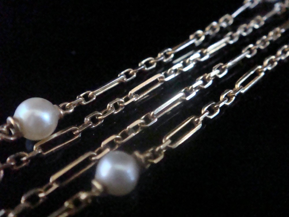 Edwardian 9ct yellow gold paperclip link with seed pearls chain 16 inches View II
