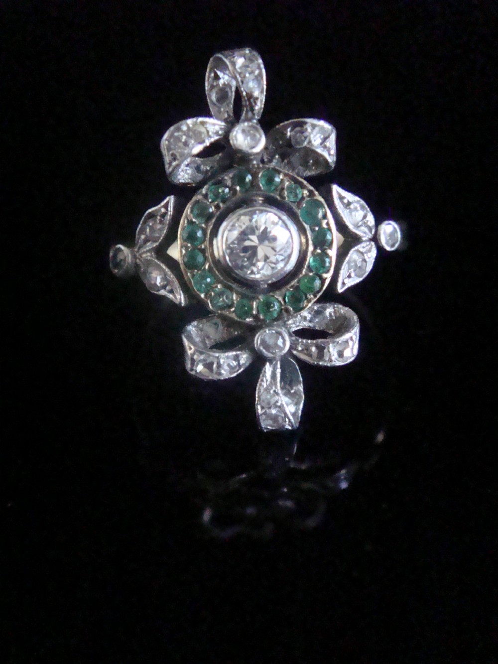 Edwardian 18ct platinum emerald and rose cut diamond bow ring