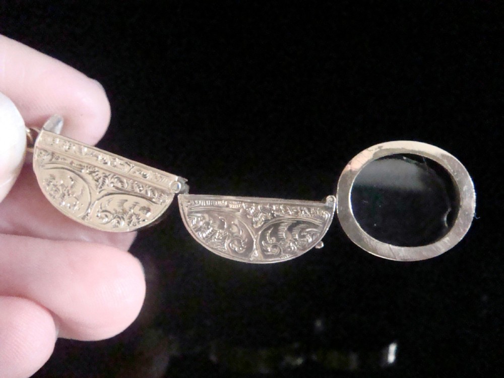 Unusual Victorian 9ct ornate yellow gold picture frame glass locket that opens View II