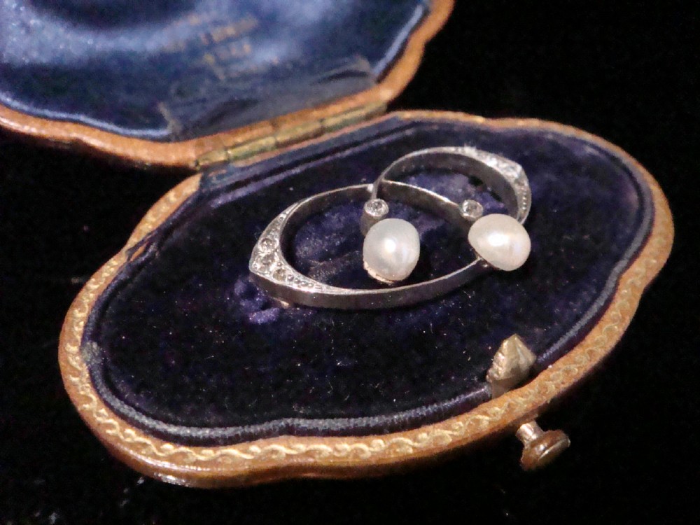 VICTORIAN 18CT PLATINUM NATURAL PEARL DIAMOND BROOCH IN ORIGINAL FITTED BOX View II