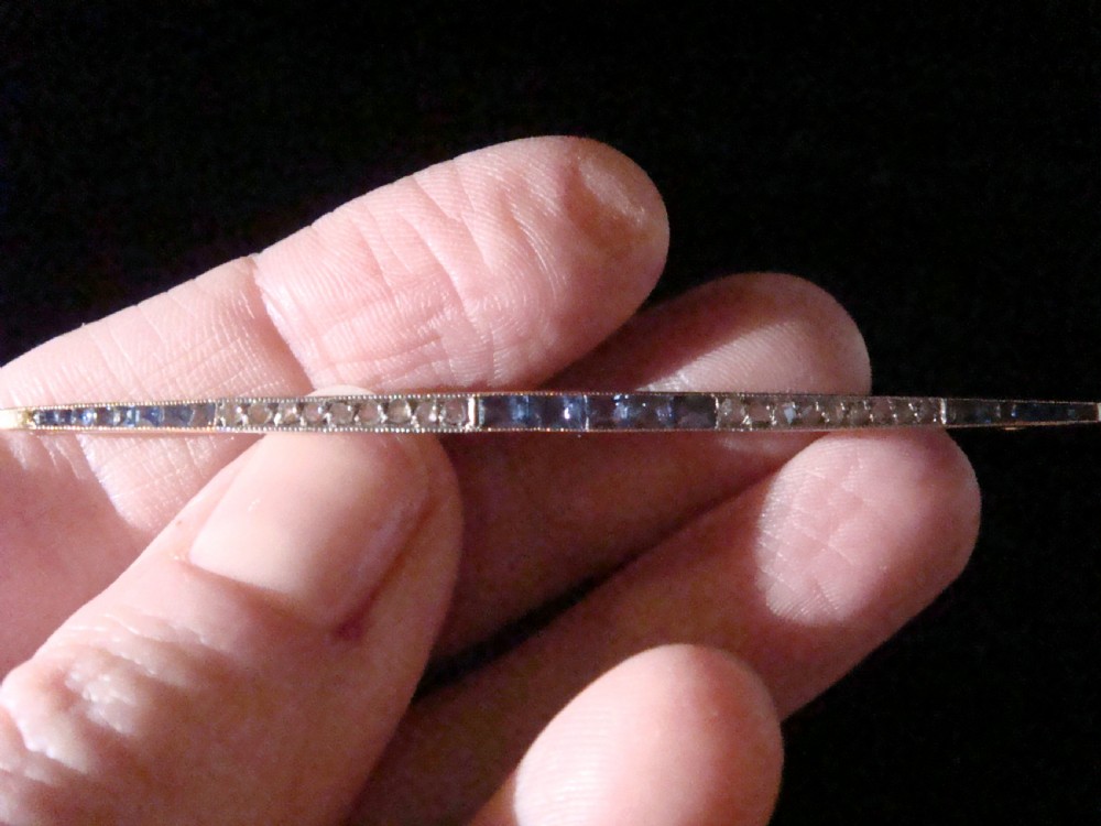 EDWARDIAN FRENCH 18CT YELLOW GOLD PLATINUM CALIBRE CUT SAPPHIRE DIAMOND BROOCH View III