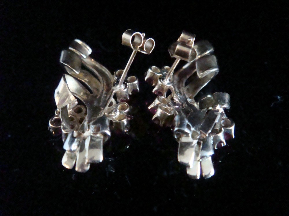 VINTAGE 1950S RETRO 18CT NATURAL RUBY DIAMOND FLOWER FAN CLIP EARRINGS View V