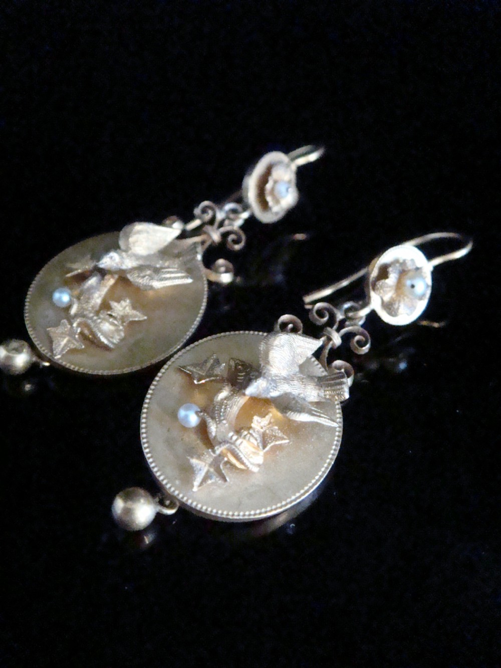 Stunning Victorian 15ct 18ct yellow gold natural pearl dove drop earrings View II