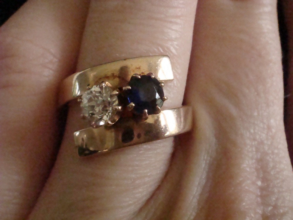 1940s RETRO 18CT NATURAL SAPPHIRE AND DIAMOND DESIGNER TOI ET MOI 2 STONE RING View VII