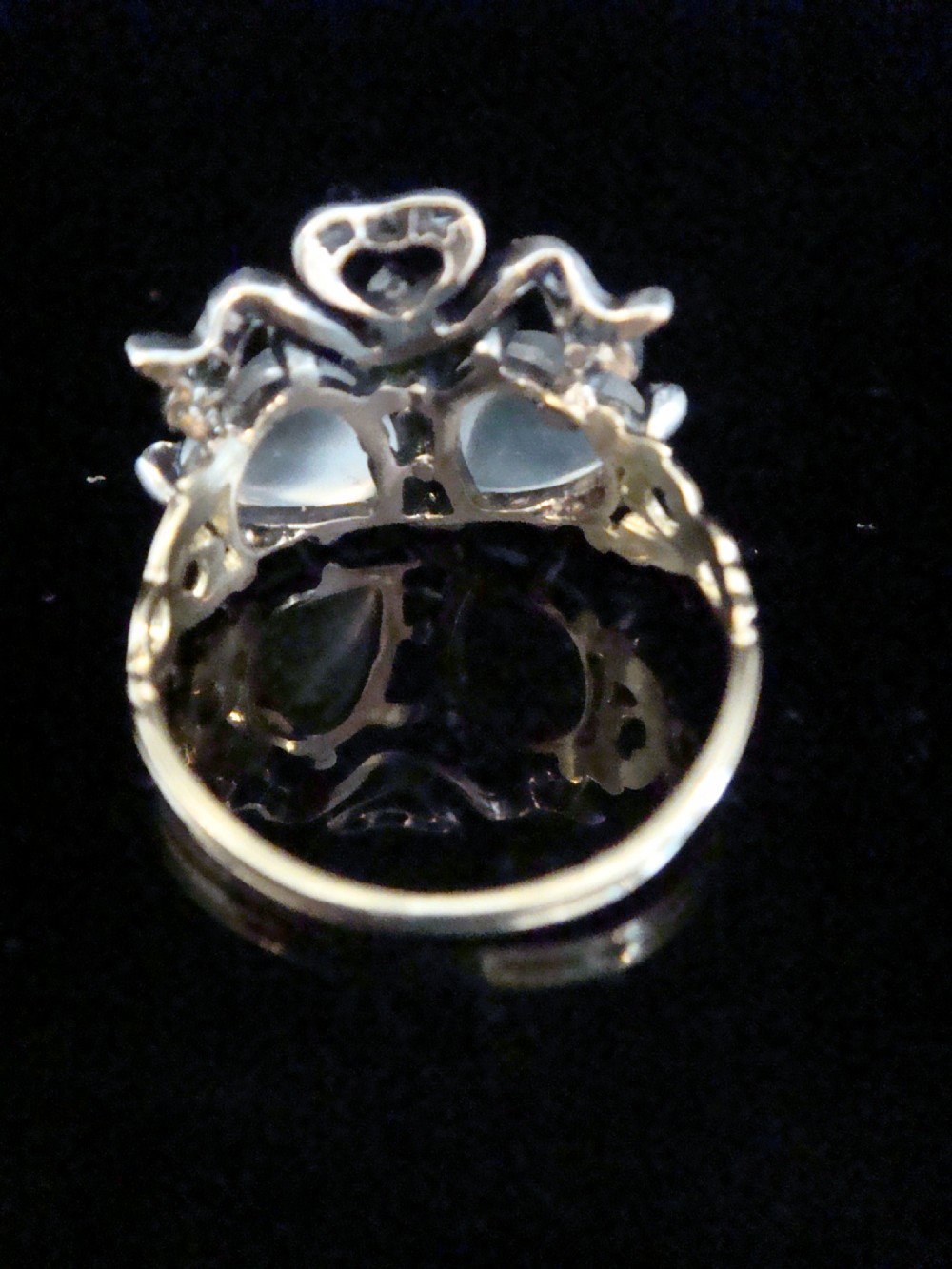 VICTORIAN 18CT SILVER DOUBLE MOONSTONE SWEETHEART BOW OLD CUT DIAMOND RING View III