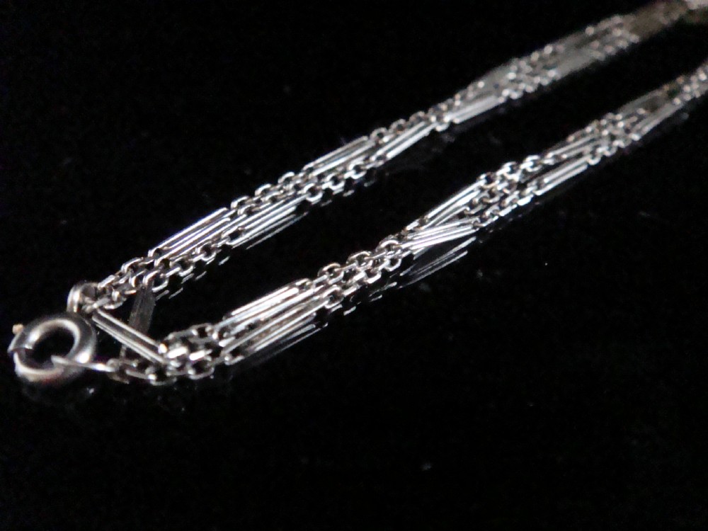 EDWARDIAN SOLID PLATINUM CHAIN 5.2G 22 INCHES