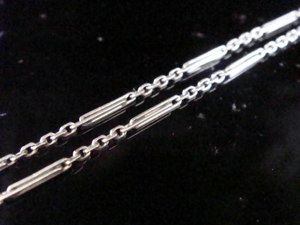 EDWARDIAN SOLID PLATINUM CHAIN 5.2G 22 INCHES View III