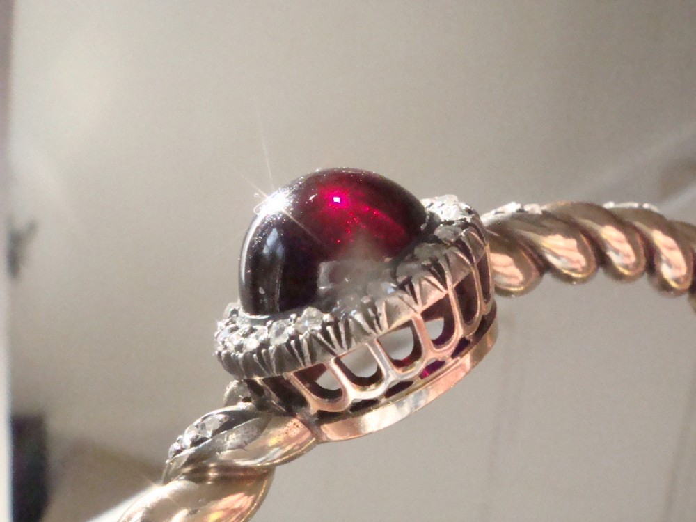 RARE EDWARDIAN FRENCH 18CT LARGE CABOCHON GARNET ROSE CUT DIAMOND BANGLE 20G View VII