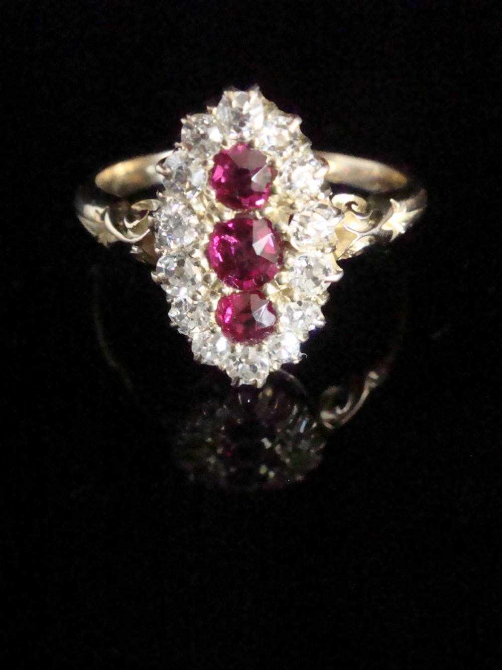 EDWARDIAN FINE QUALITY 18CT YELLOW GOLD NATURAL RUBY DIAMOND MARQUIS  RING