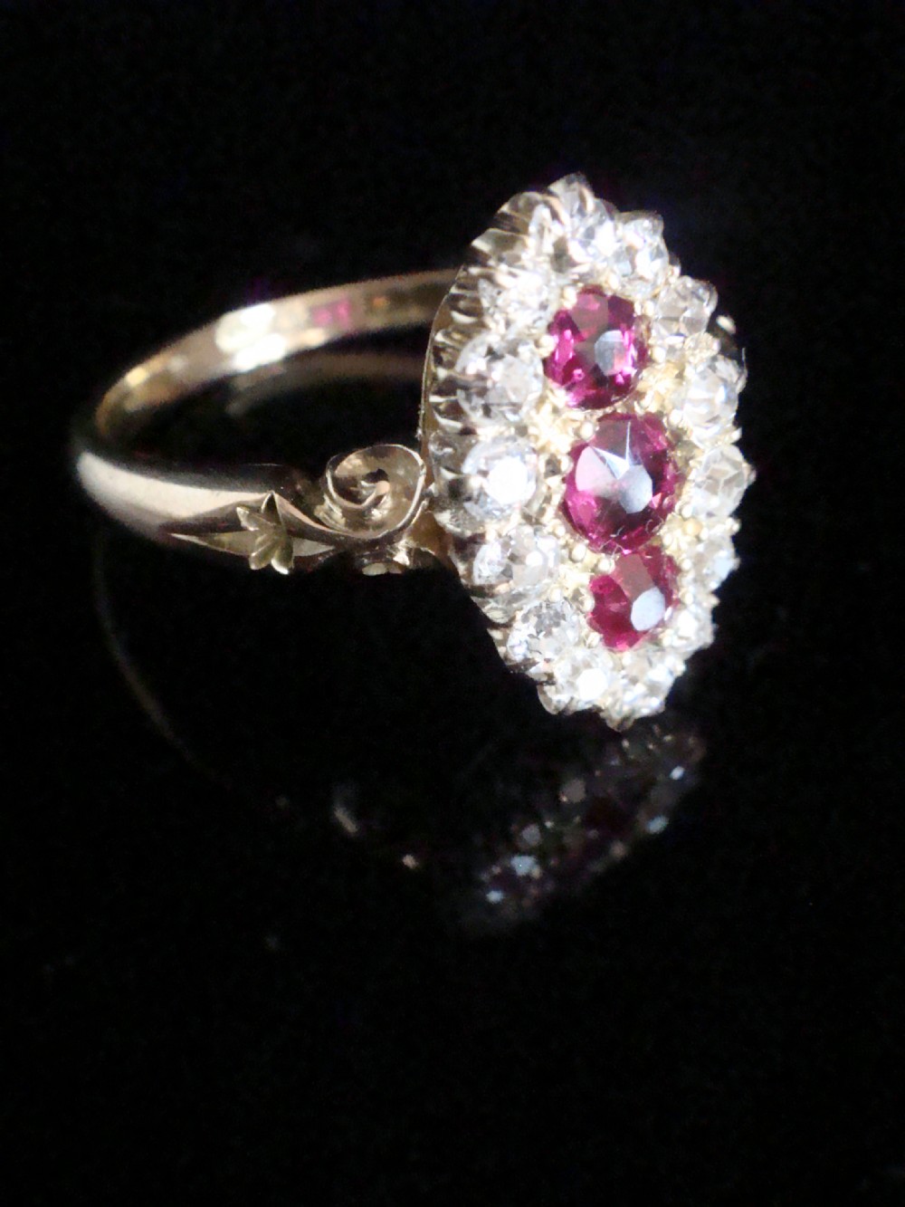 EDWARDIAN FINE QUALITY 18CT YELLOW GOLD NATURAL RUBY DIAMOND MARQUIS  RING View II